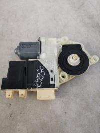 Moteur leve vitre avant droit