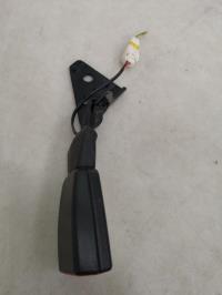 Attache ceinture arriere droit