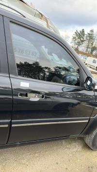 Porte avant droit