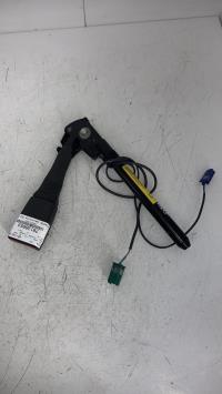 Attache ceinture avant gauche