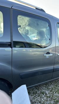 Porte laterale droit