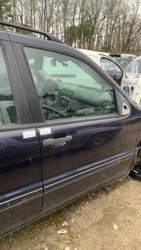 Porte avant droit