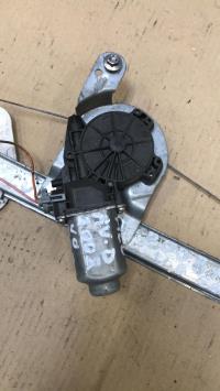 Leve vitre electrique avant droit