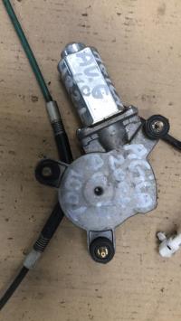 Leve vitre electrique avant gauche