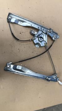 Leve vitre electrique avant gauche