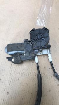 Leve vitre electrique avant gauche