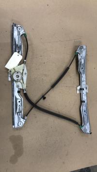Mecanisme de leve vitre electrique avant gauche