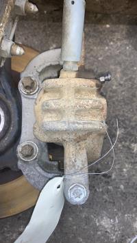 Etrier avant gauche (freinage)