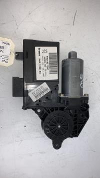 Moteur leve vitre avant gauche