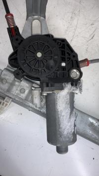 Leve vitre electrique avant droit
