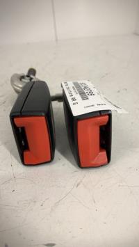 Attache ceinture arriere gauche