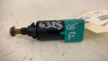 Contacteur feu stop