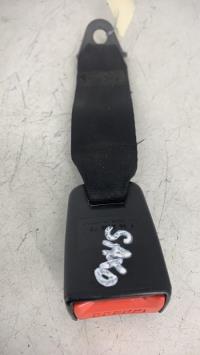 Attache ceinture avant gauche