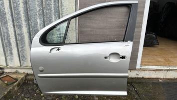 Porte avant gauche