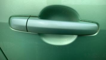 Poignee porte arriere droit