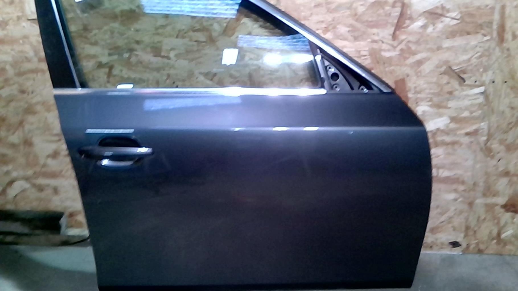 Porte avant droit