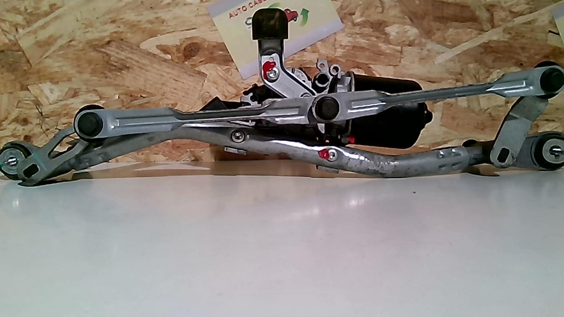 Moteur essuie glace avant