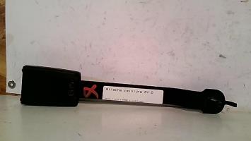 Attache ceinture avant droit