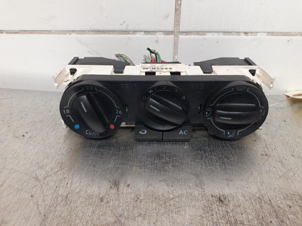 Commande chauffage VOLKSWAGEN POLO 4 PHASE 1 Diesel - 1