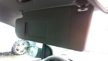 Pare soleil gauche