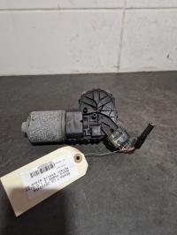 Moteur essuie glace avant