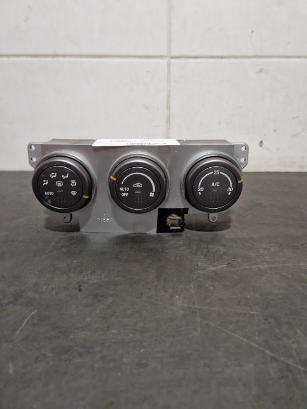 Commande chauffage SUBARU IMPREZA 1  - 1