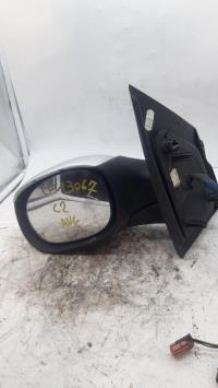 Retrovisor izquierdo