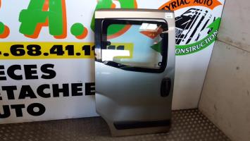 Porte laterale droit