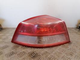 Fanale posteriore principale sinistro (luci)