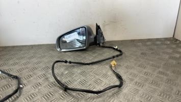 Retrovisor izquierdo