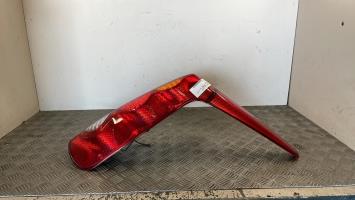 Feu arriere principal gauche (feux)