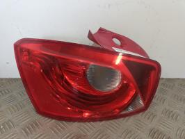 Fanale posteriore principale sinistro (luci)