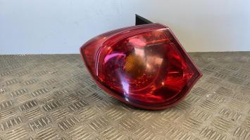 Fanale posteriore principale sinistro (luci)