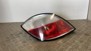 Fanale posteriore principale sinistro (luci)