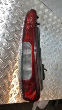 Fanale posteriore principale destro (luci)
