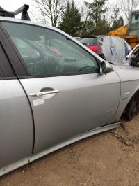 Porte avant droit