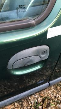 Poignee porte avant gauche