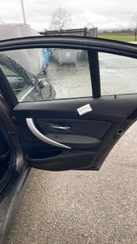 Panneau de porte arriere droit