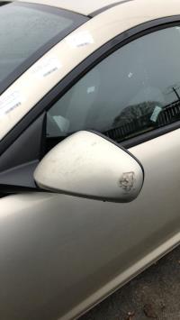 Retrovisor izquierdo