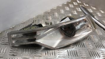 Fendinebbia sinistro (luce)
