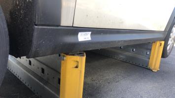 Bas de caisse gauche