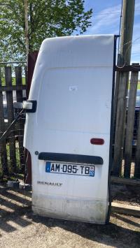 Porte de coffre gauche