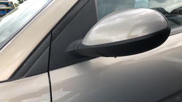 Retrovisor izquierdo