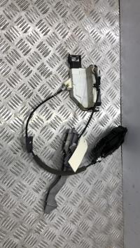 Cerradura delantera derecha