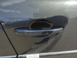 Poignee porte avant droit