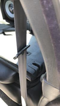 Cinturón de seguridad delantero izquierdo