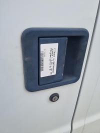 Poignee porte avant gauche