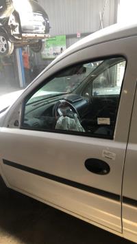 Porte avant gauche