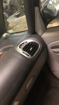 Aireador del salpicadero delantero derecho