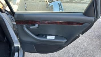 Panneau de porte arriere droit